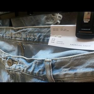 American Eagle mom jeans